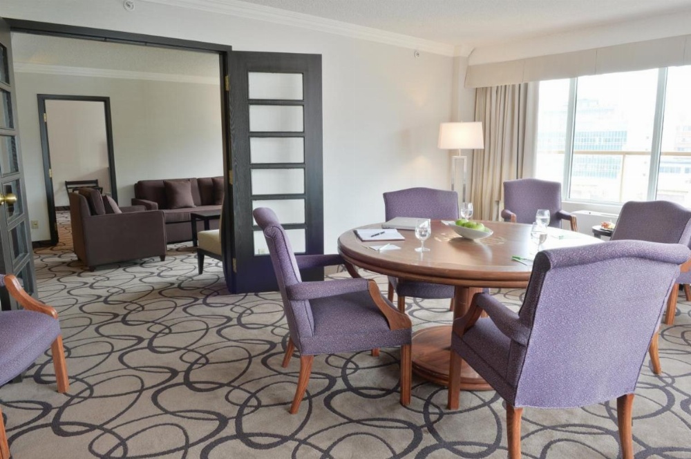 Room image 3